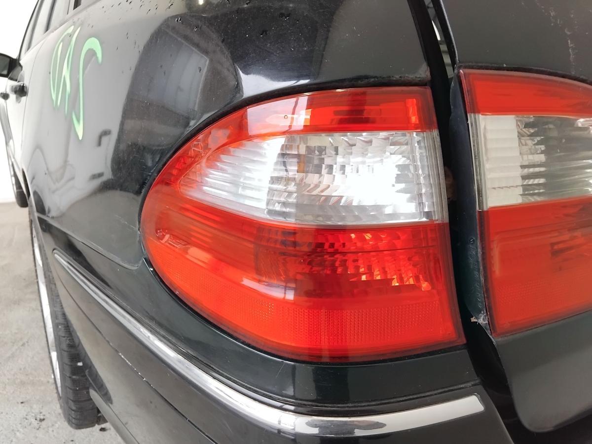 Mercedes E Klasse Kombi S211 original Rückleuchte Heckleuchte links BJ2004