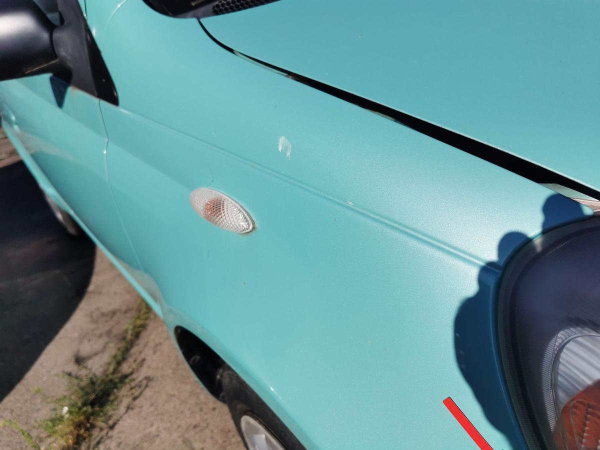 Toyota Yaris XP10 Kotflügel Fender Seitenwand vorn rechts 764 Light Aqua DELLE