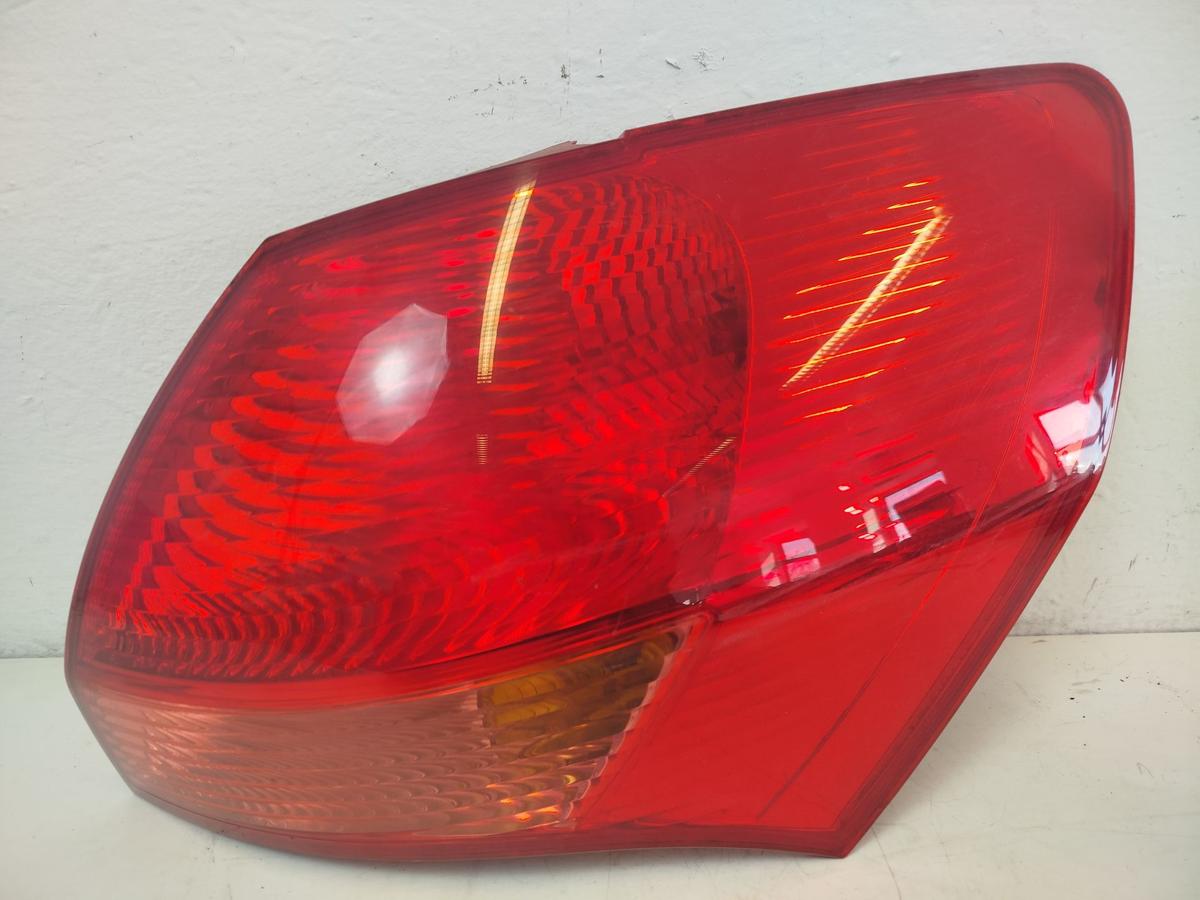 Kia Venga YN R&uuml;ckleuchte rechts au&szlig;en Heckleuchte Ecke kein LED bis 2016