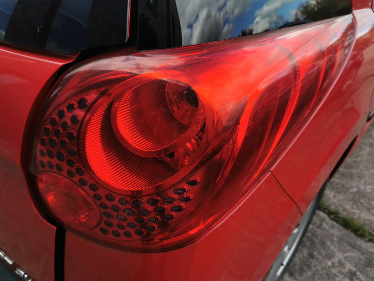 Peugeot 207 SW WE Rückleuchte Schlussleuchte Rücklicht Lampe hinten rechts