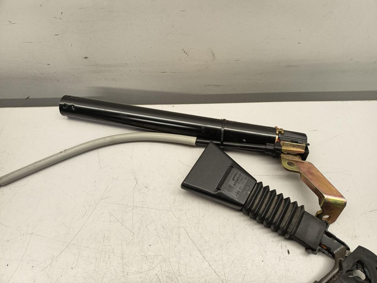 Opel Corsa B original Gurtschloss links mechanisch Bj 1999