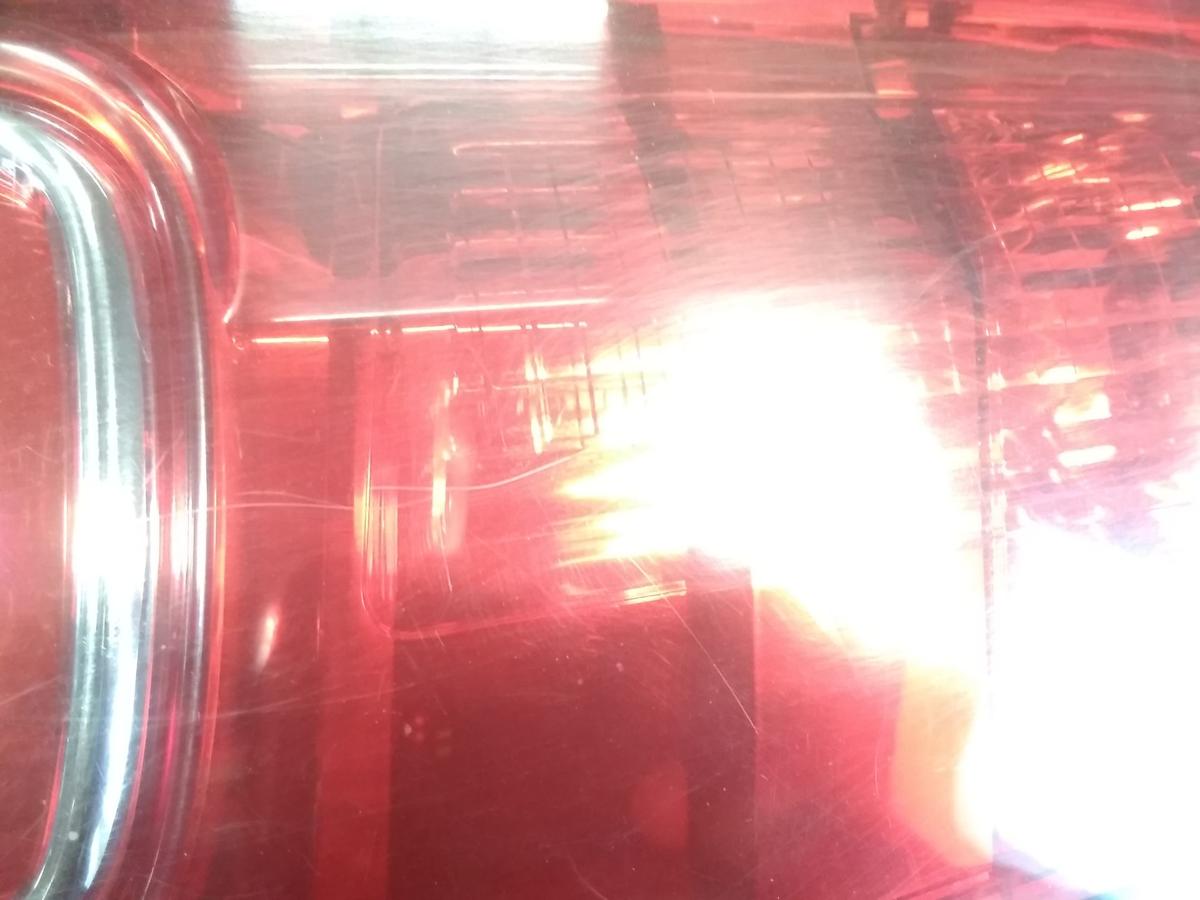 Honda Civic 8 FK1 orig R&uuml;ckleuchte Heckblende Mitte 5t&uuml;rig Vorfacelift BJ2008