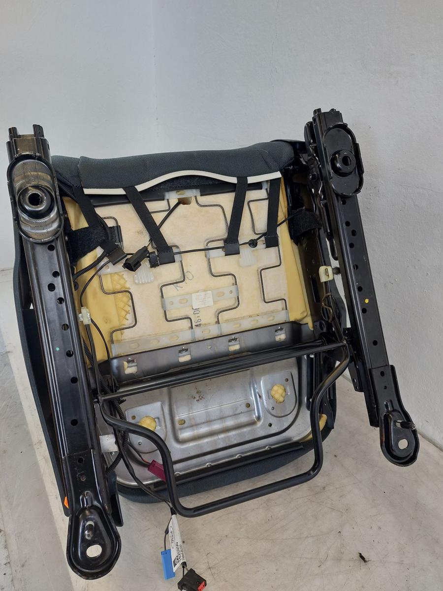 Ford Fiesta JA8 2AJ Sitz vorne links Fahrersitz 5trg