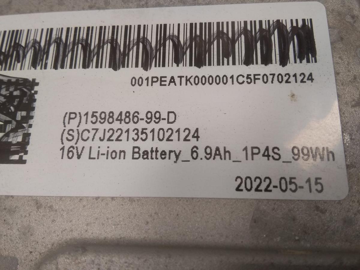 Tesla Model Y original Batterie Bordspannung 16V 1598486-99-D BJ2022