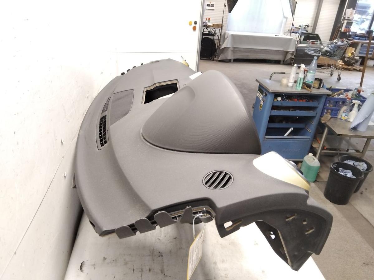 Audi A1 8X original Armaturenbrett Cockpit schwarz BJ2010