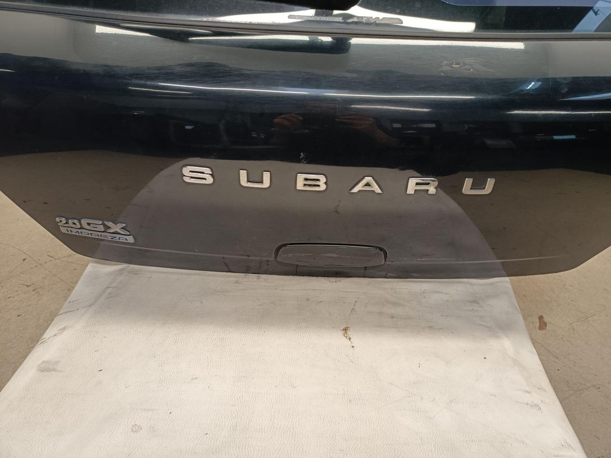 Subaru Impreza Kombi GD orig Heckklappe mit Scheibe Spoiler 32J Schwarz Bj 2004