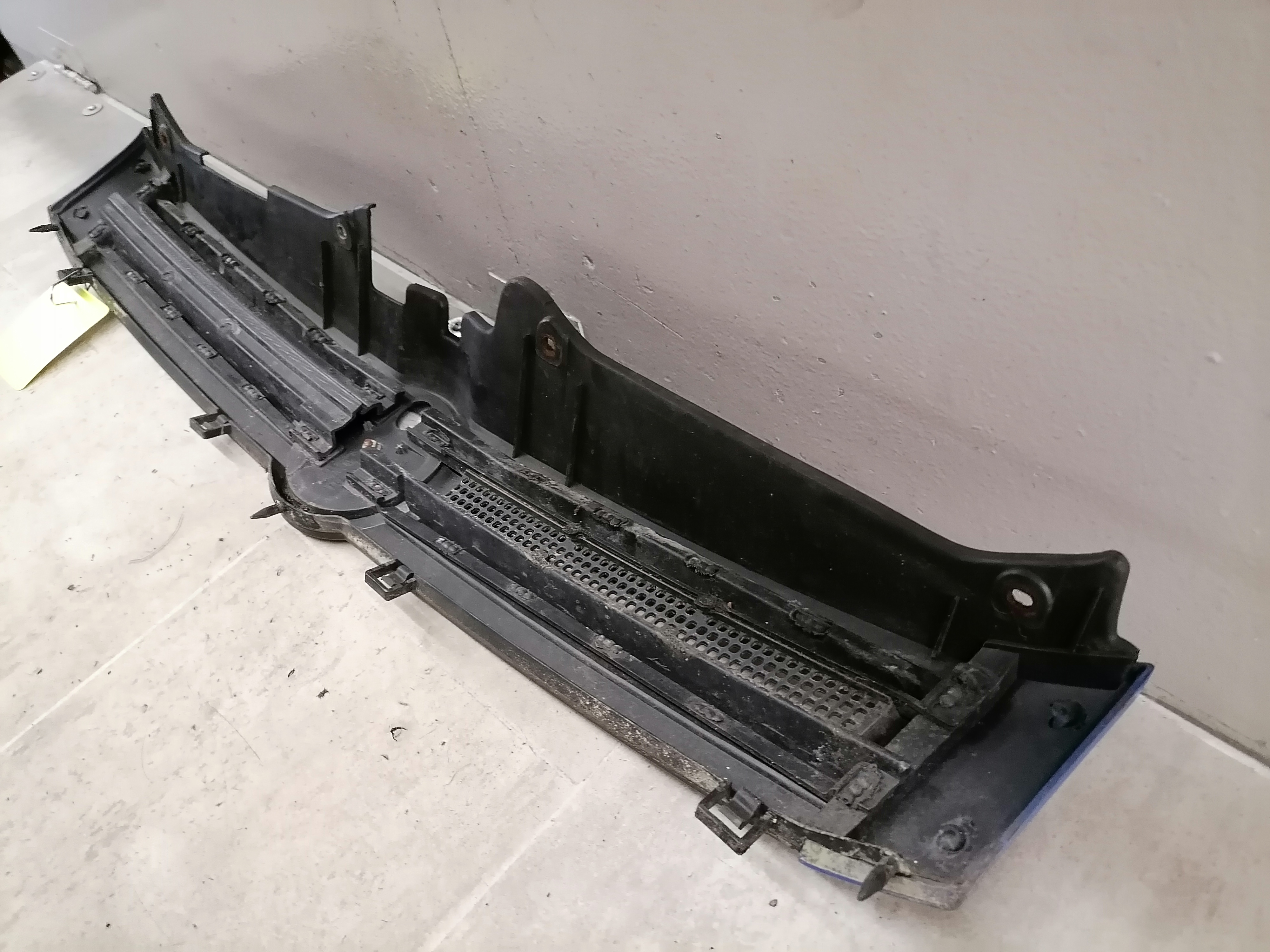 Fiat Panda 169 03-12 Kühlergrill Grill Frontgrill 735353899