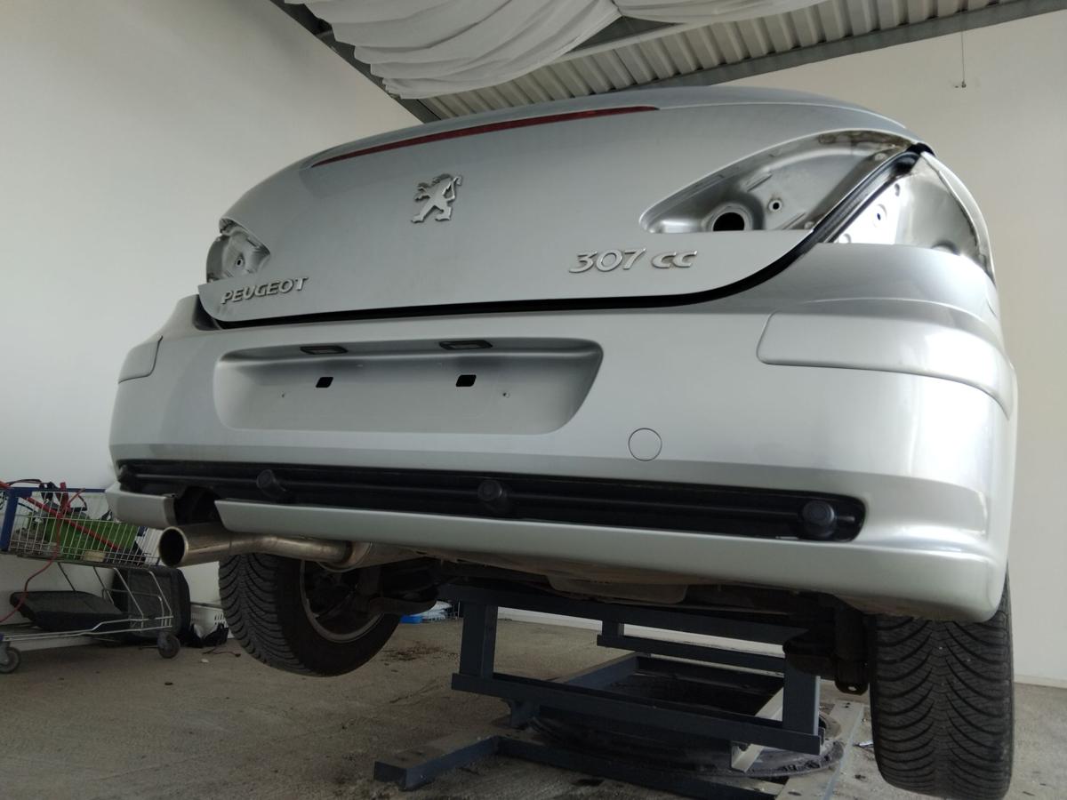 Peugeot 307 CC original Stoßfänger Stoßstange hinten silber EZR mit PDC BJ2005