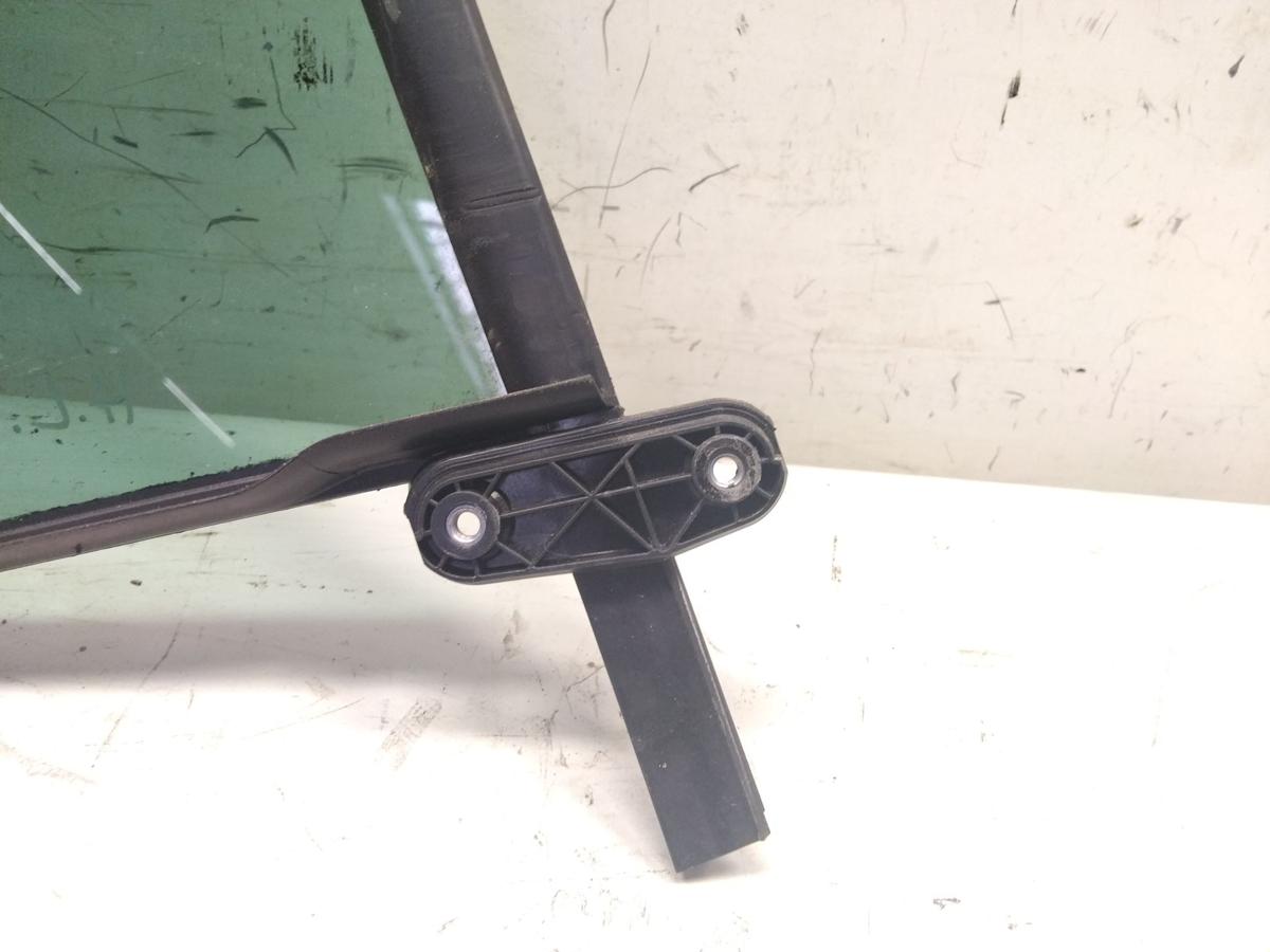 VW Golf Sportsvan Dreieckscheibe T&uuml;r hinten links original abgedunkelt Bj.2017