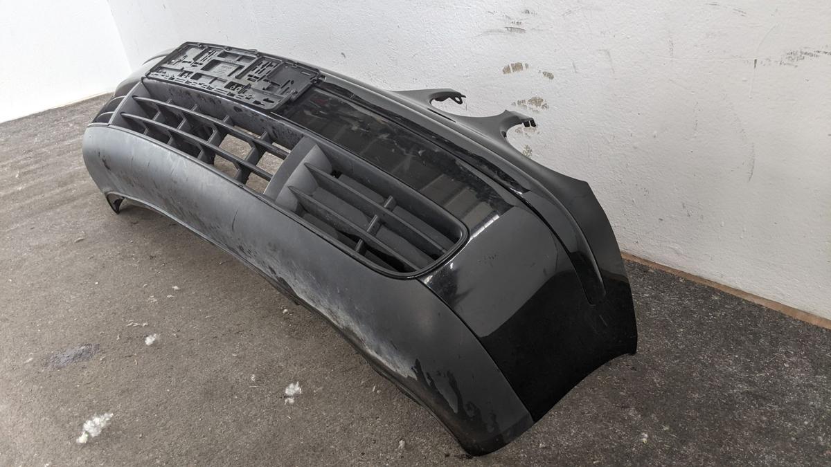 Stoßstange Stossfänger Verkleidung Stossfänger Bumper vorn L041 VW Polo 9N1