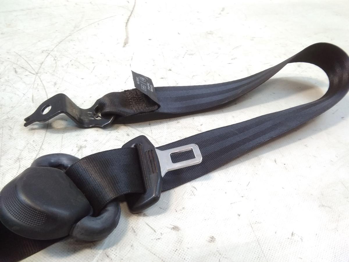 Skoda Fabia 1 6Y original Sicherheitsgurt vorn rechts schwarz unfallfrei BJ2005