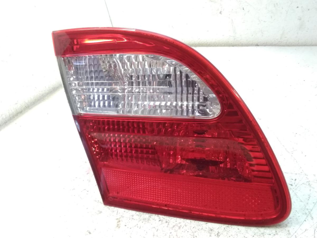 Mercedes E Klasse S211 R&uuml;ckleuchte Heckleuchte Schlussleuchte links innen BJ2003