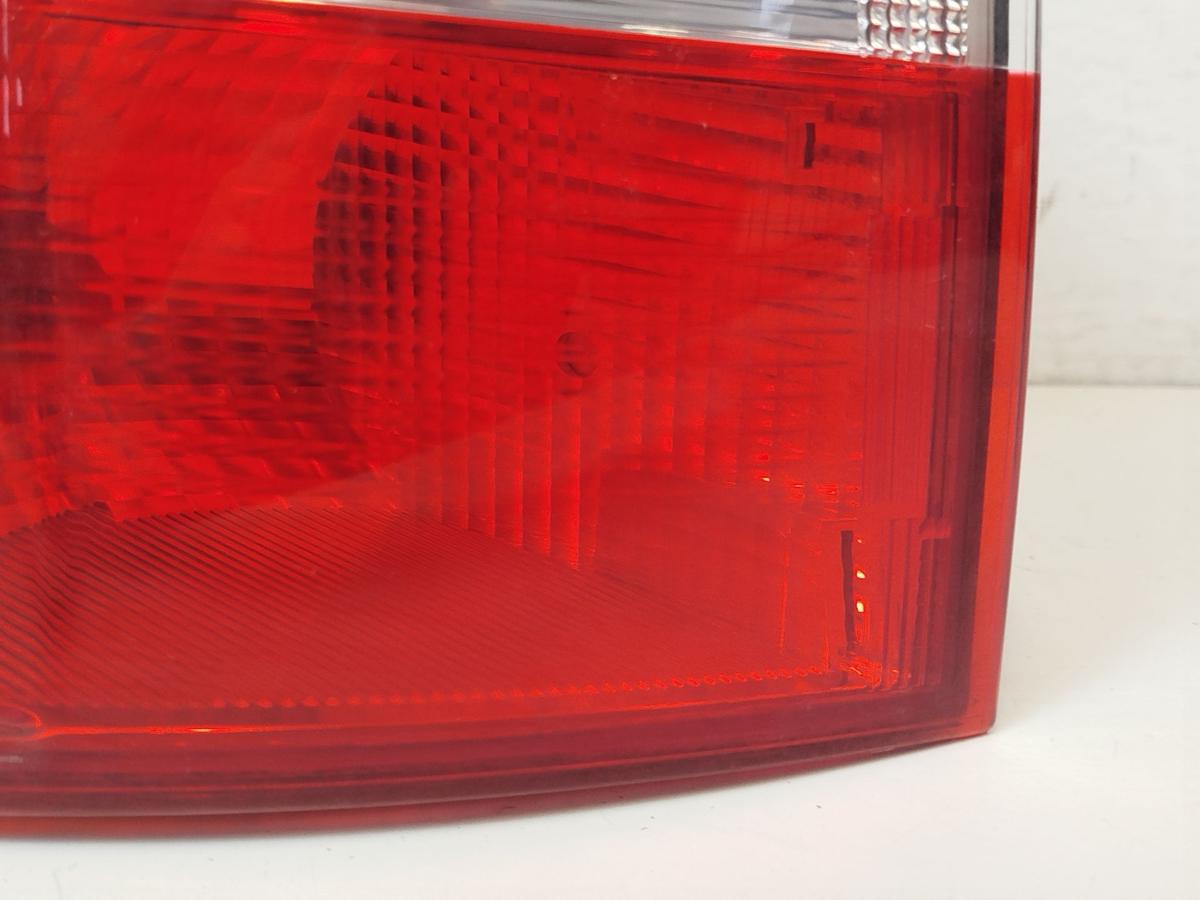 Ford Focus DYB CEW Turnier R&uuml;ckleuchte links au&szlig;en Ecke Facelift OHNE LED