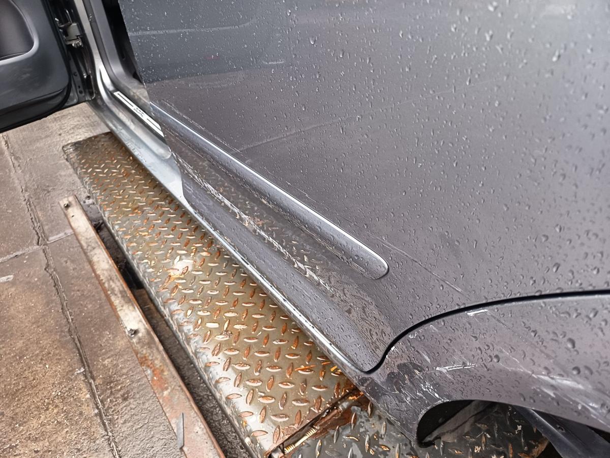 VW Golf Plus 5M original T&uuml;r hinten links Fond Rohbau A7T United Grey Bj 2006