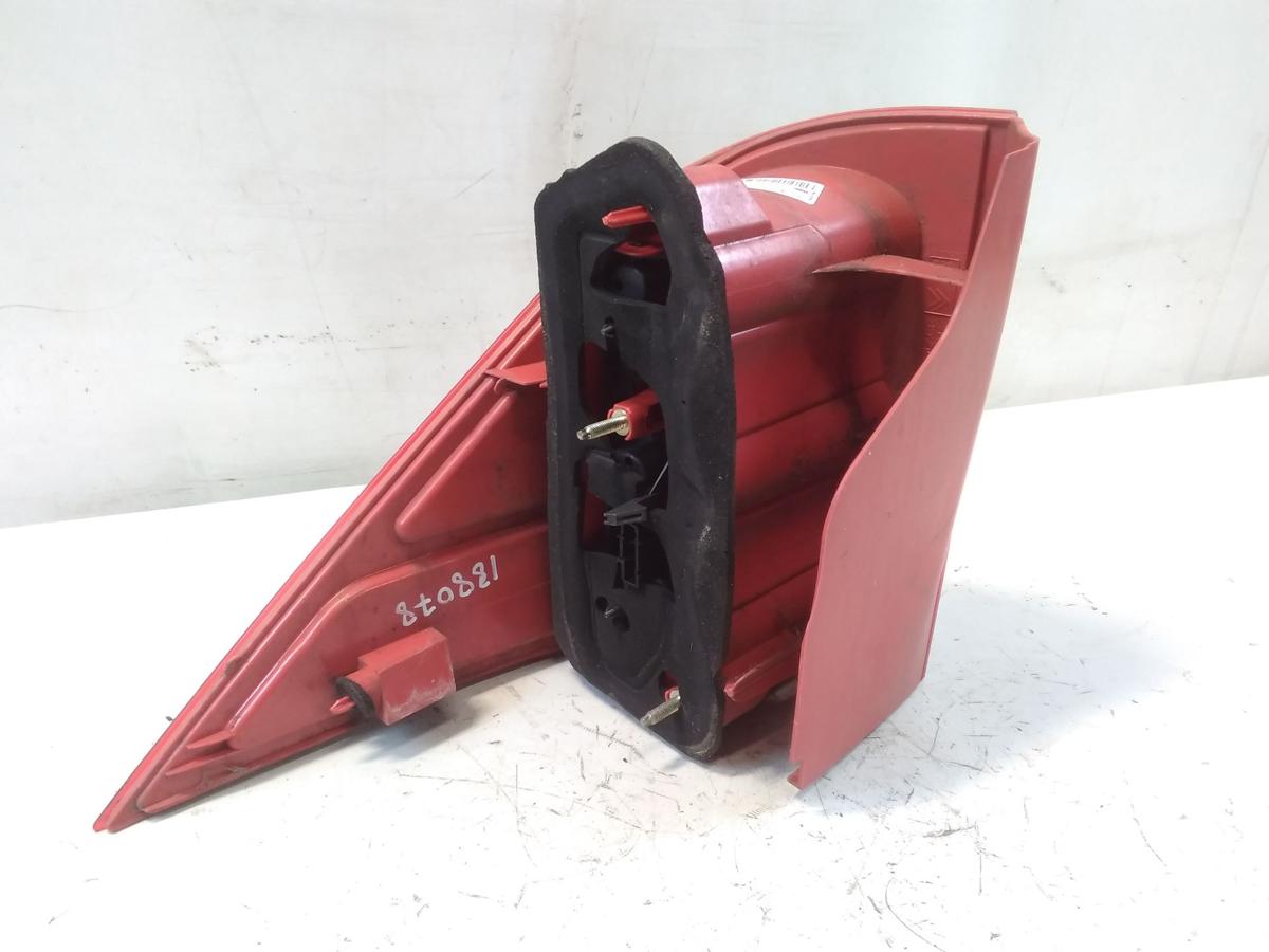 Peugeot 1007 original R&uuml;ckleuchte Schlussleuchte links BJ2007