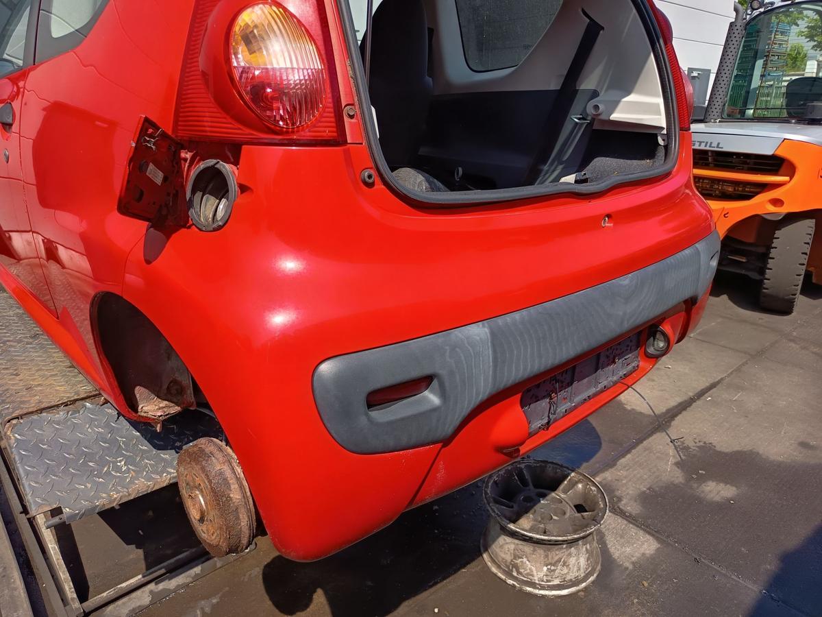 Peugeot 107 original Stoßstange Fänger hinten KJH Scarletrot Bj 2008