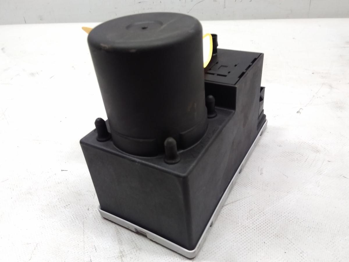 Audi A4 B5 original Pumpe Zentralverriegelung 8D0862257B BJ2001