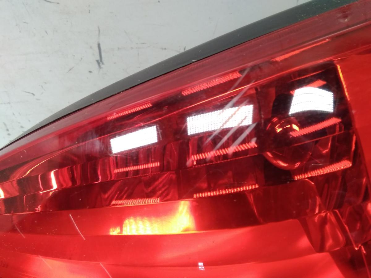 Opel Signum original R&uuml;ckleuchte Heckleuchte rechts mit Stecker Bj.2003