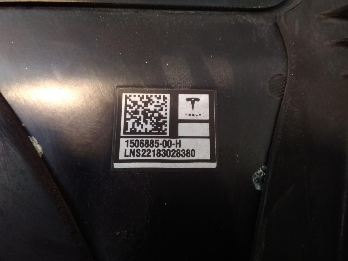 Tesla Model Y original Blende B-S&auml;ule links mit Kamera BJ2023