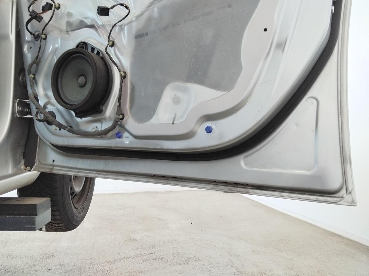 Opel Meriva B Tür vorn rechts Beifahrertür GAN argonsilbermetallic Z176 BJ2013