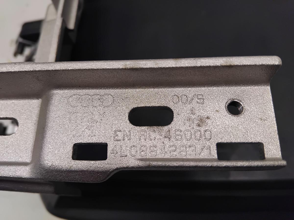 Audi Q7 4L original Armlehne Mittelarmlehne vorn Kunstleder SOUL