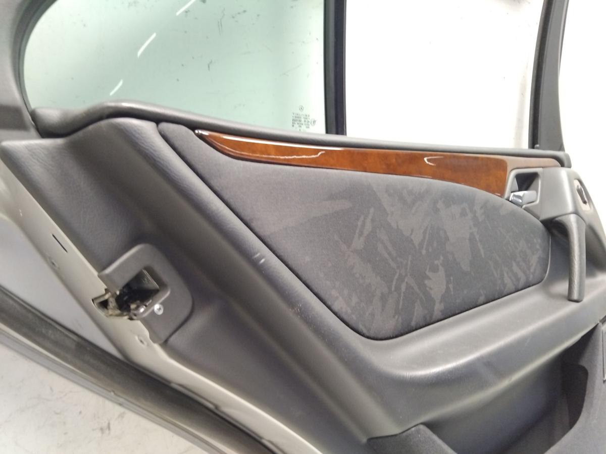 Mercedes E-Klasse Limo W210 T&uuml;r hinten links brillantsilbermetallic 744 Bj.1998
