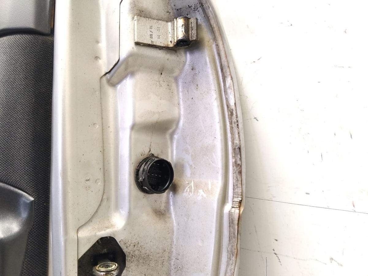 Opel Vectra B Facelift T&uuml;r vorn links Fahrert&uuml;r starsilbermetallic Z147 Bj.2000