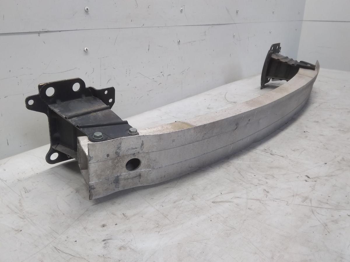 Audi A3 8P original Tr&auml;ger Verst&auml;rkung Sto&szlig;f&auml;nger vorn BJ2004