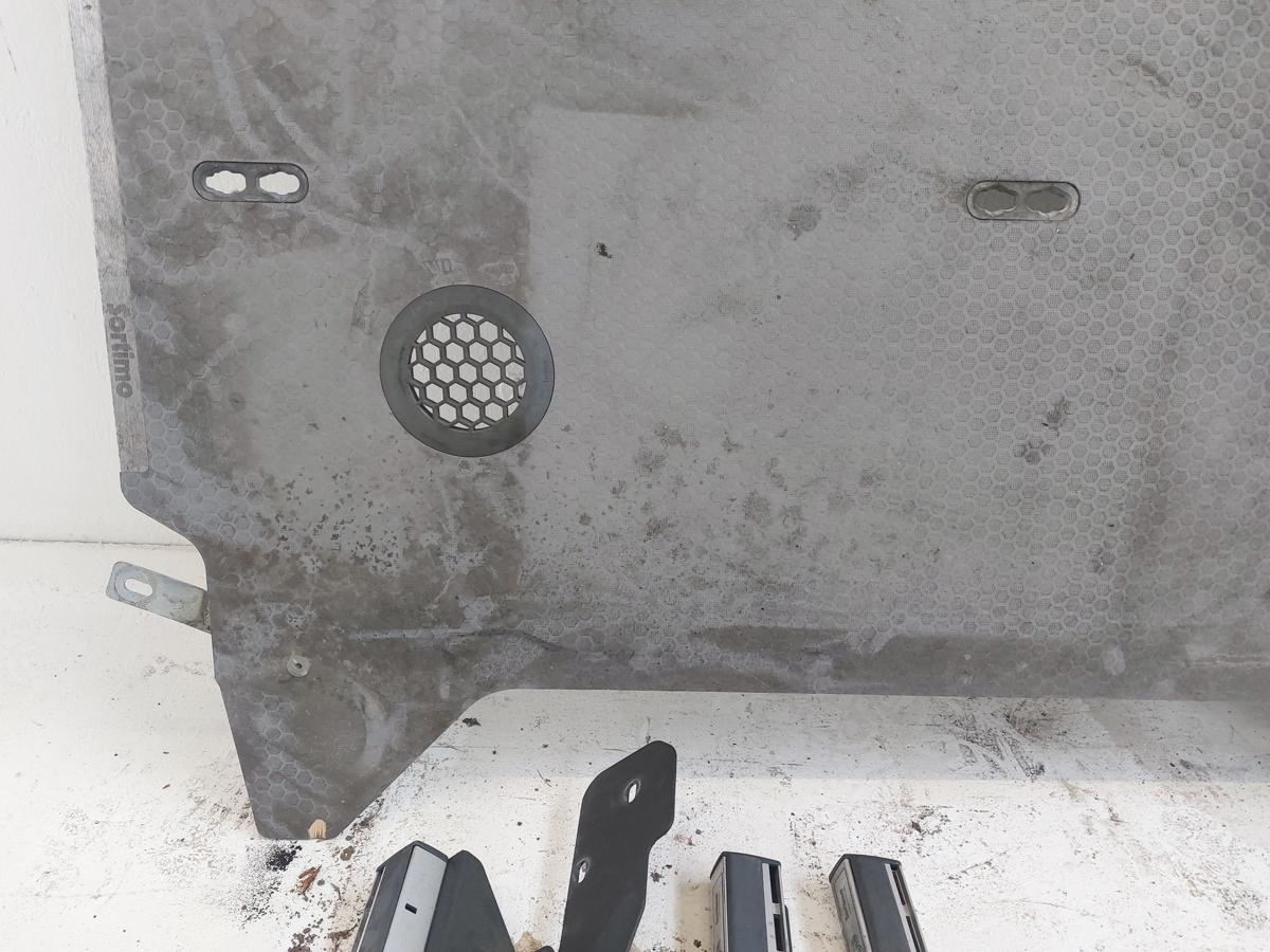 Mercedes Citan W420 Sortimo Laderaumboden Bodenbelag Bodenplatte Ladeboden