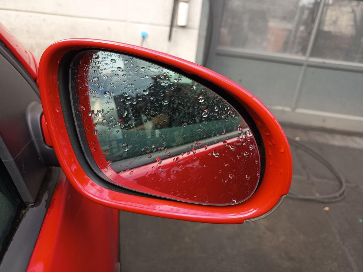 VW Golf V orig Außenspiegel rechts Beifahrer elektrisch LY3D Tornadorot Bj 2004