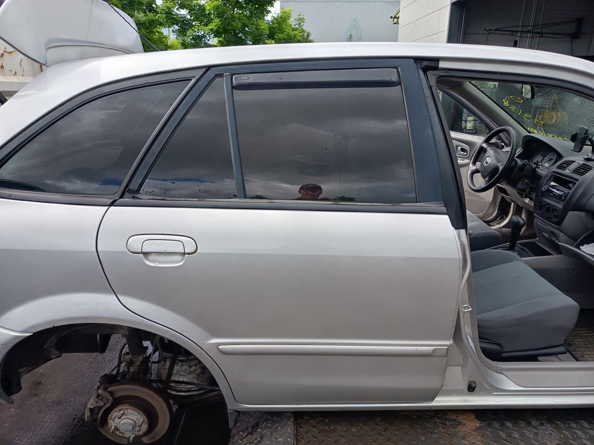 Mazda 323f VI original Tür hinten rechts Fond 22V Satinsilber Bj 2002