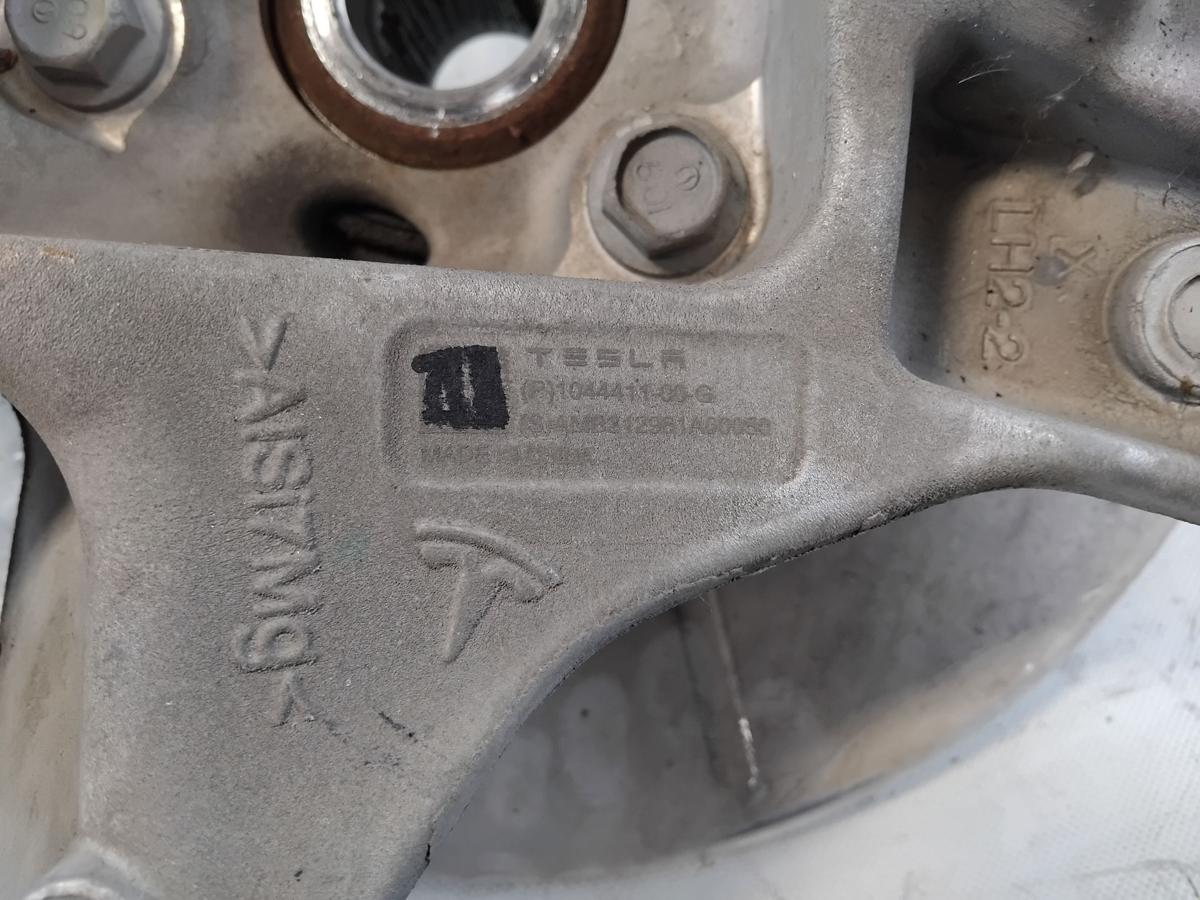 Tesla Model 3 AWD original Achsschenkel Radlagergehäuse Hinterachse links BJ2019