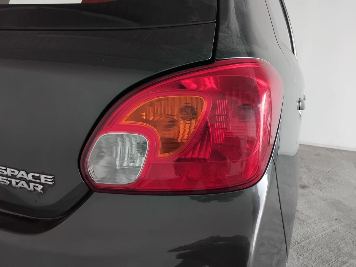 Mitsubishi Space Star A0 original R&uuml;ckleuchte Schlussleuchte rechts BJ2014