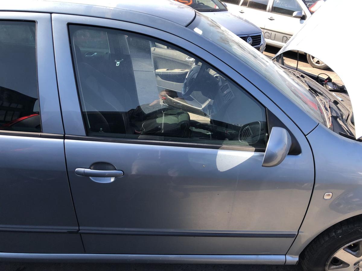 Skoda Fabia 6Y T&uuml;r vorn rechts Beifahrert&uuml;r im Rohbau LF7U Stone Grey Metallic