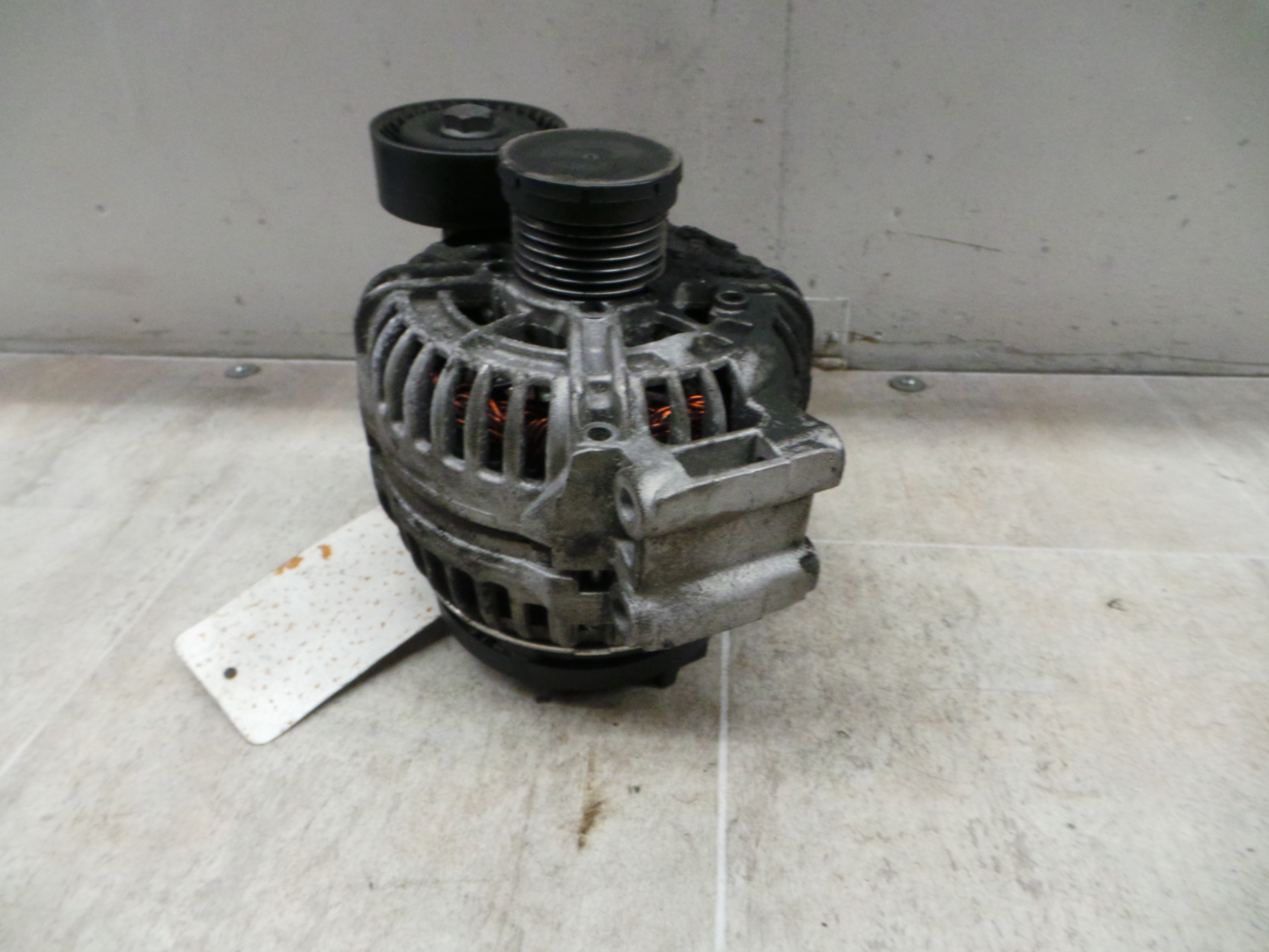 BMW 1er E87 04-07 Lichtmaschine Generator 118i 95KW Bosch