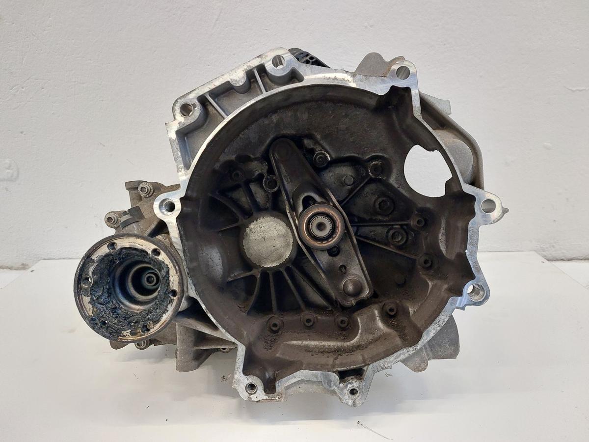 Skoda Fabia 5J Schaltgetriebe Getriebe 5 Gang LVC aus 1.2 44kw