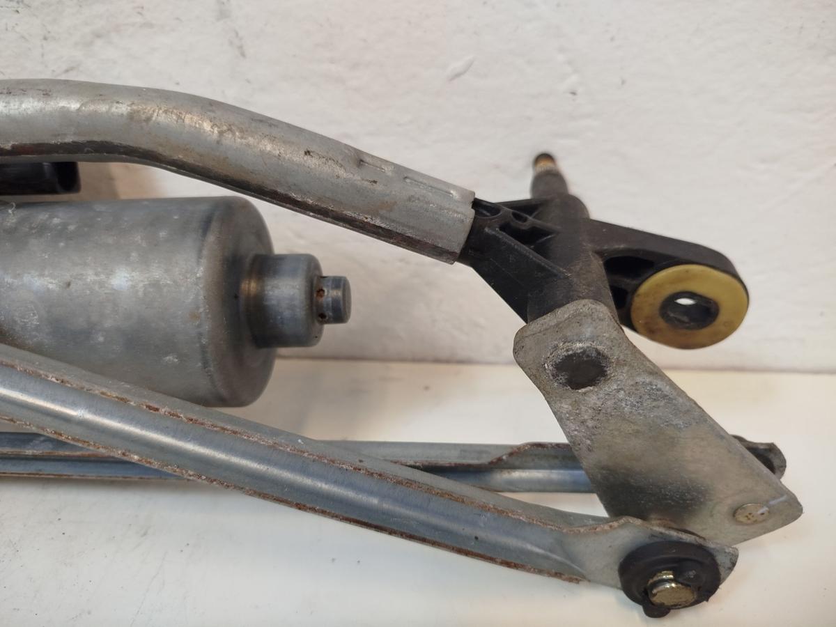 Audi A5 8T Coupe Wischermotor vorn mit Gestänge OEM Valeo Scheibenwischer