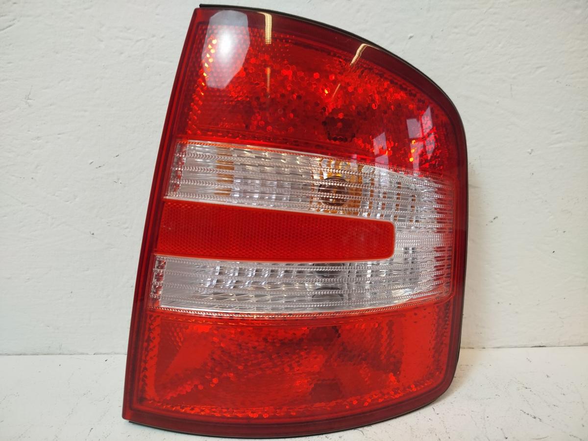 Skoda Fabia 6Y Combi Rückleuchte rechts Heckleuchte Kombi Facelift Schlusslicht Skoda Fabia 6Y Combi Rückleuchte rechts Heckleuchte Kombi Facelift Schlusslicht