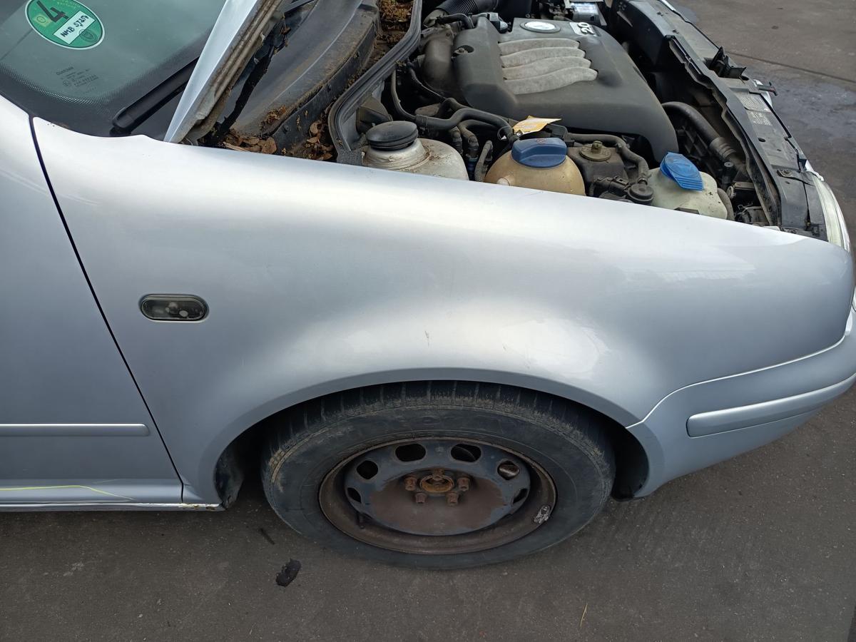 VW Golf IV original Kotfl&uuml;gel rechts LB7Z Satinsilber Baujahr 2000