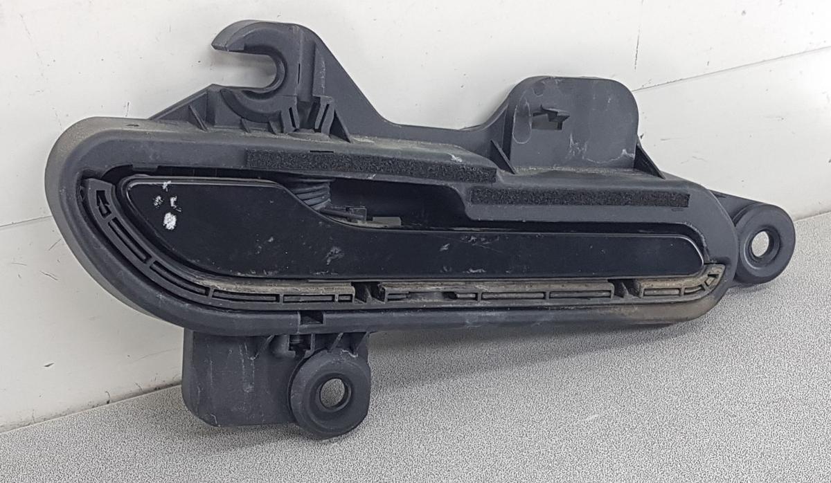 Tesla Model Y T&uuml;rgriff vorn rechts 1528115-00-D Bj22 schwarz passt auch hinten
