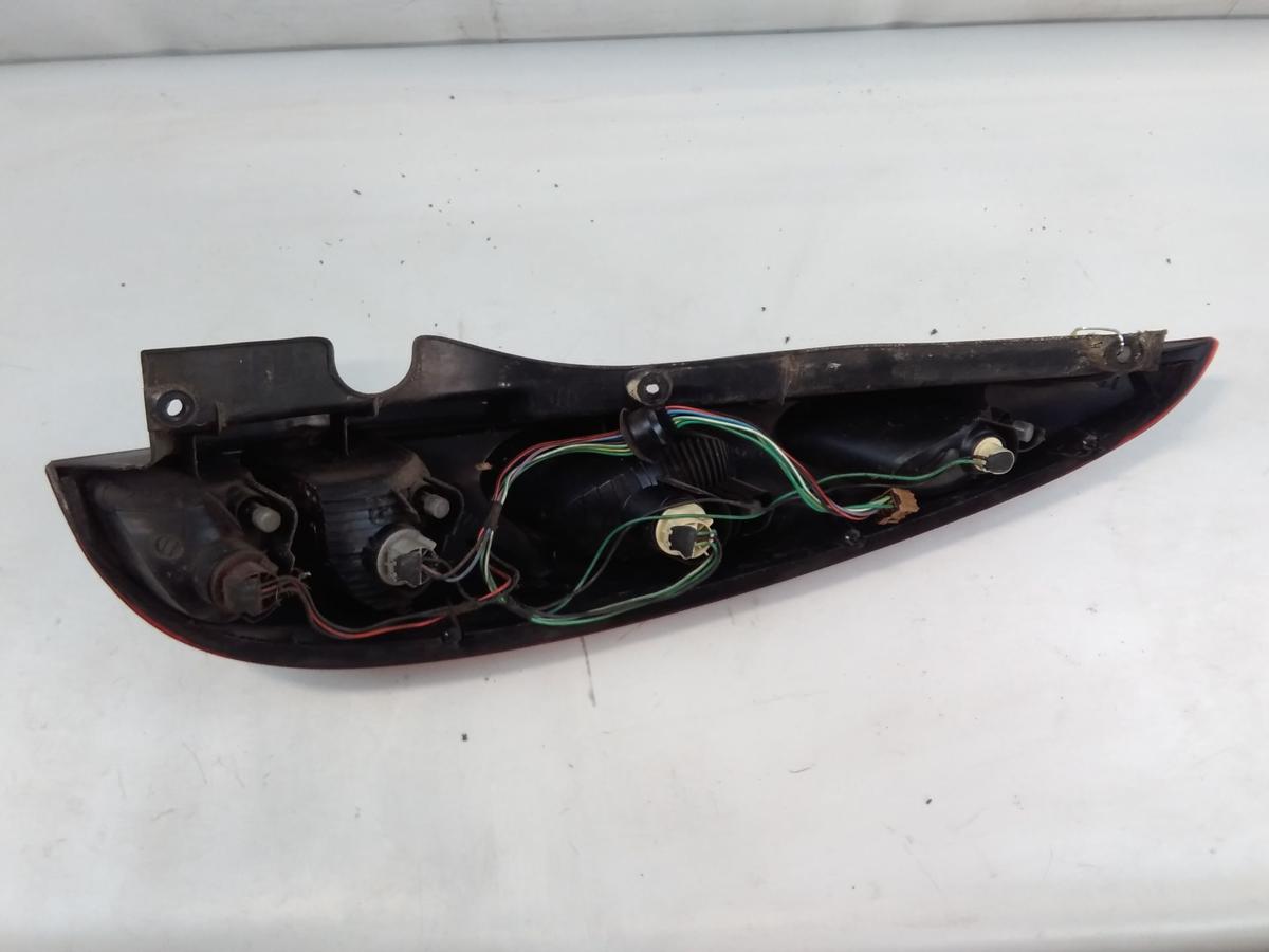 Nissan Almera Tino original Rückleuchte Heckleuchte links Bj.2002