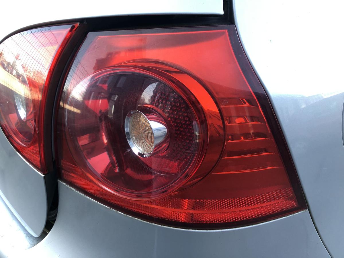 VW Golf 5 V 1K R&uuml;ckleuchte rechts R&uuml;cklicht Heckleuchte f&uuml;r 3 und 5 t&uuml;rer