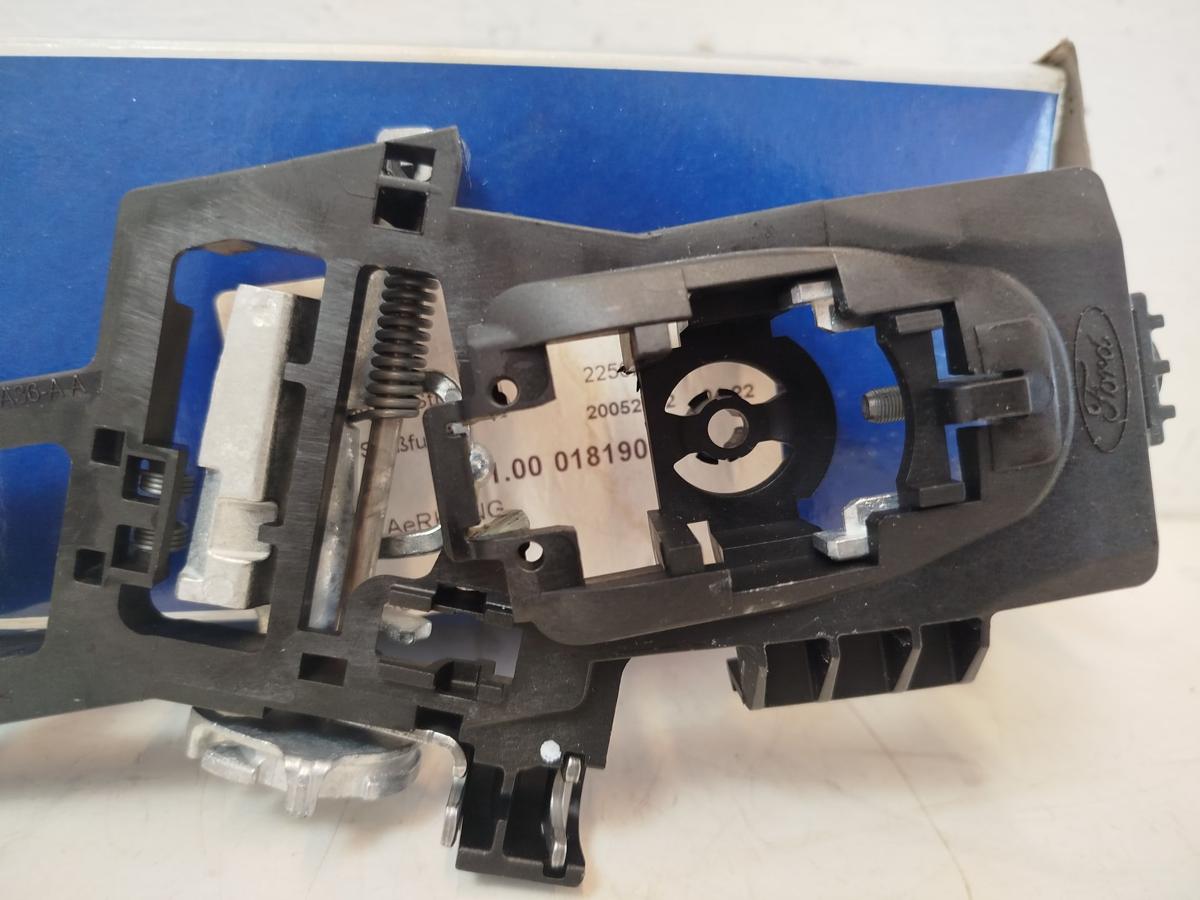 Ford Fiesta JA8 Halter Verst&auml;rkung T&uuml;rgriff vorn rechts Keyless OE