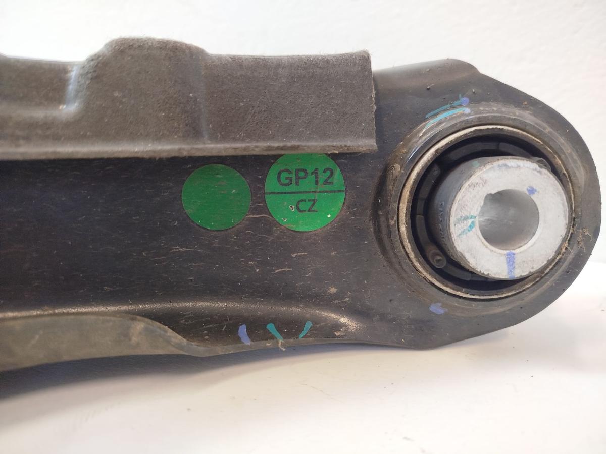 NIO EL6 Elektro SUV Querlenker hinten links unten Achslenker Hinterachse