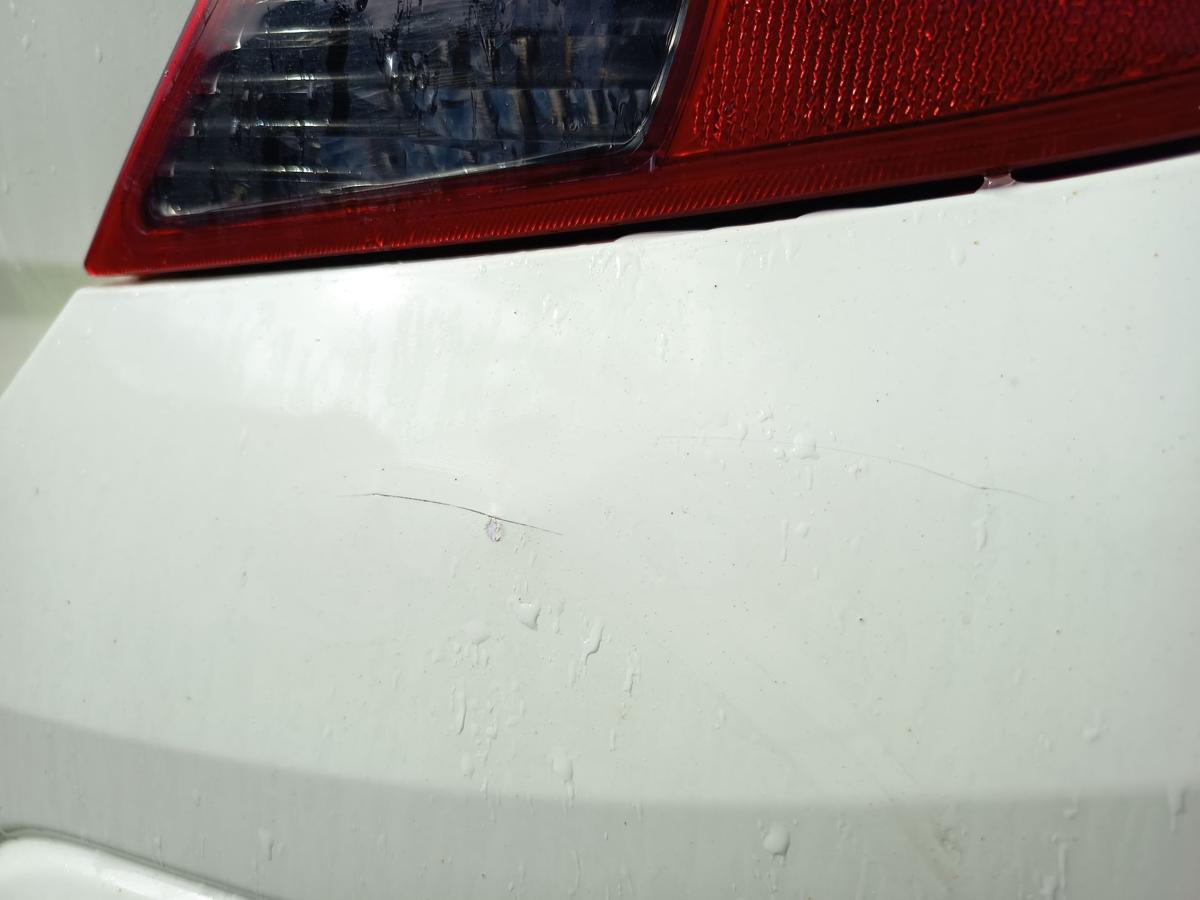 Opel Corsa D 3t&uuml;rer Sto&szlig;stange F&auml;nger hinten Heck Z30R Guacamolewei&szlig; Bj 2012