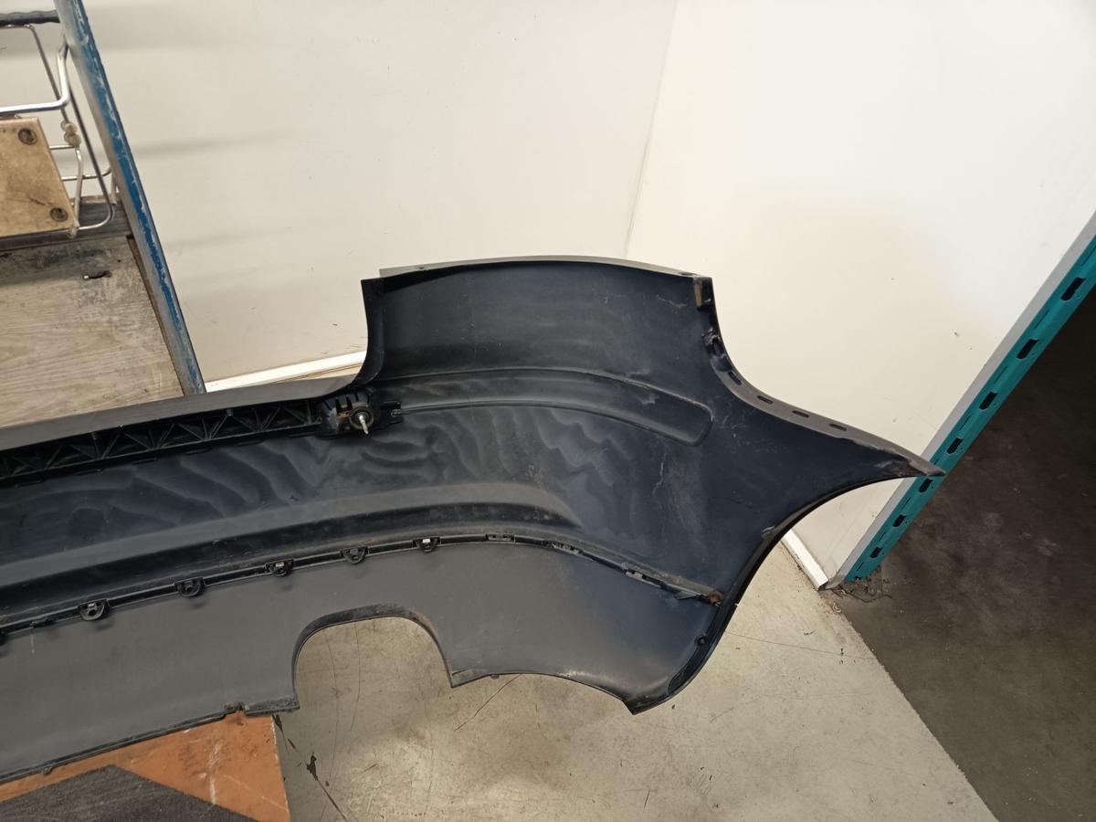 Audi A3 8P original Sto&szlig;stange hinten LY98 Brillantschwarz 3 T&uuml;rer Bj 2004