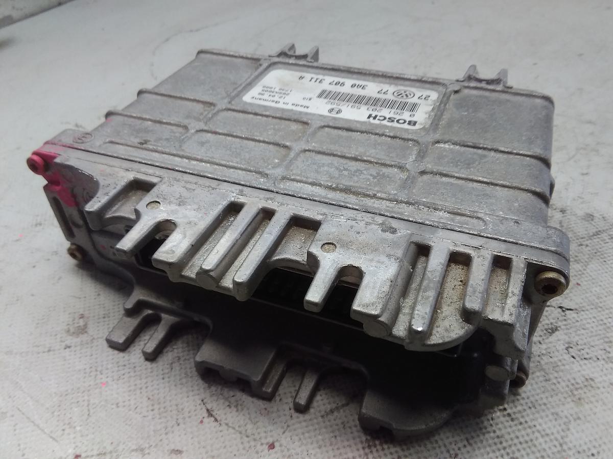 VW Golf 3 Steuergerät Motor 3A0907311A 0261203591 BOSCH 1.8 55kW AAM BJ1996