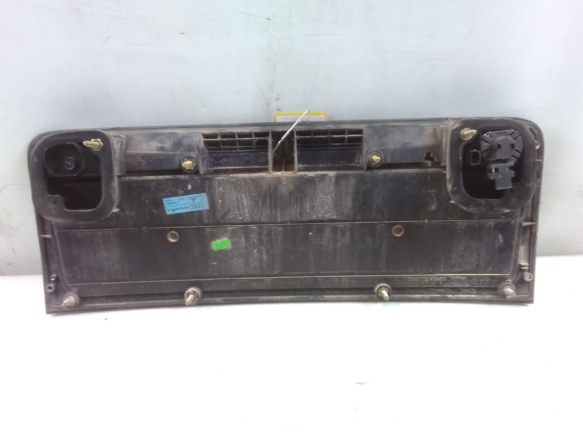 Audi A6 C5 4B Avant original Blende Heckklappe 4B9945695M BJ2004