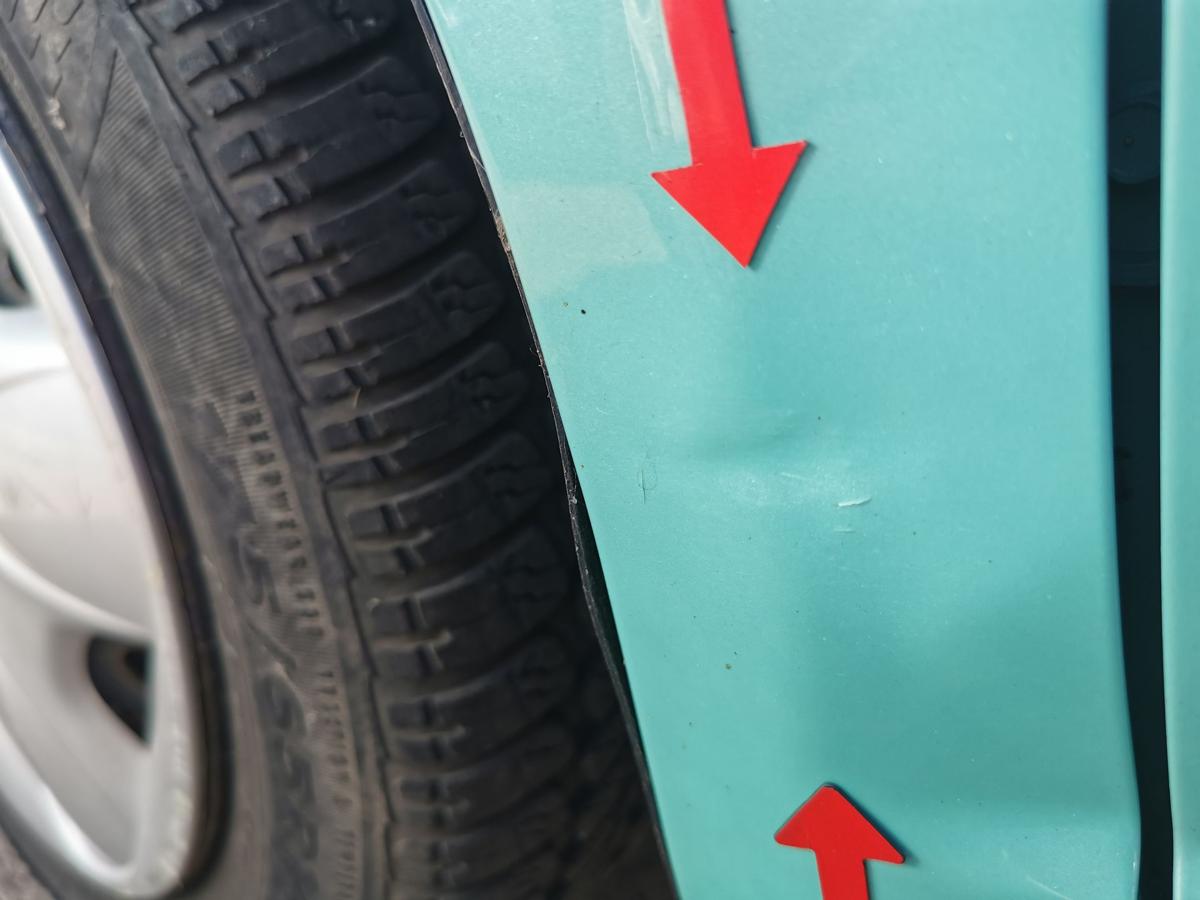 Toyota Yaris XP10 Kotflügel Fender Seitenwand vorn links DELLE 764 Light Aqua