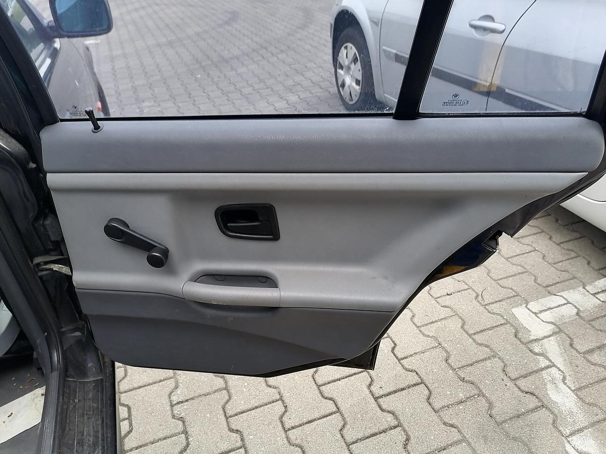 BMW E36 Tür hinten rechts COSMOSSCHWARZ Touring BJ96-98